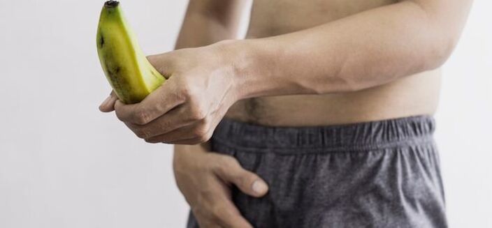 kích thước dương vật nam sử dụng chuối làm ví dụ